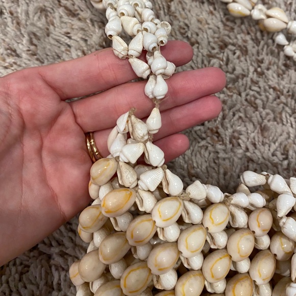 Vintage Cowrie Shell Purse - Picture 3 of 6